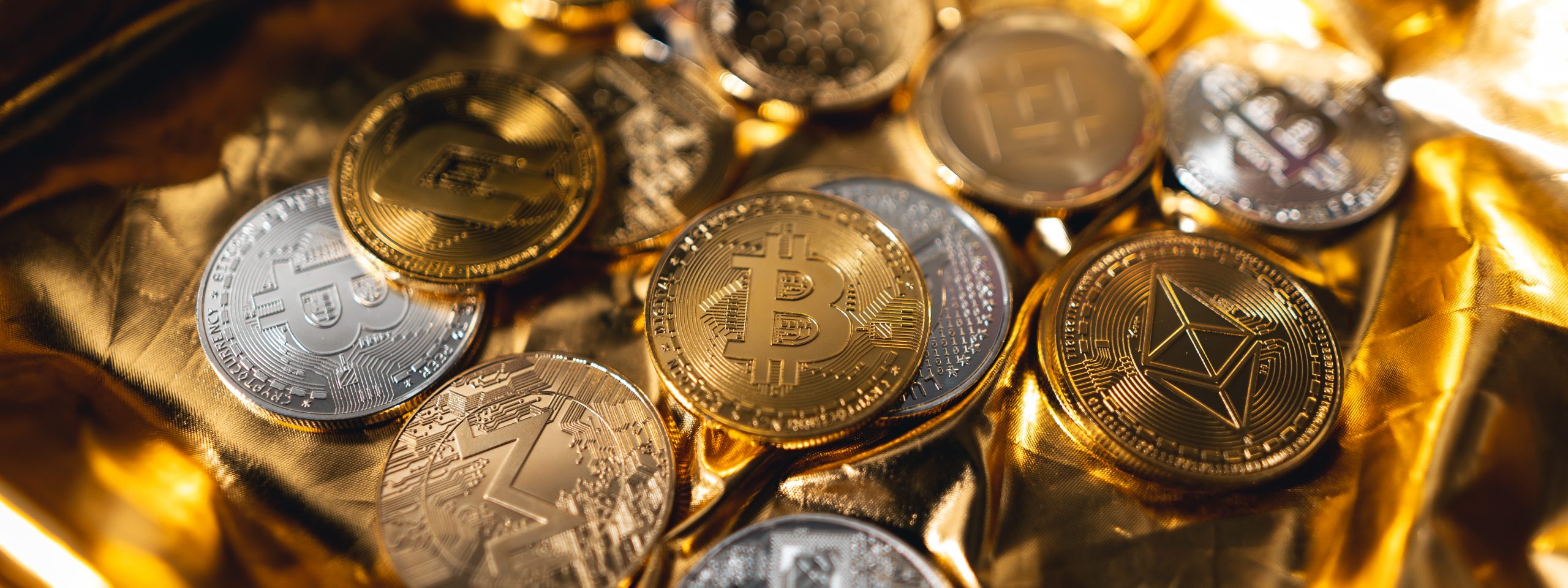 Γιατί οι τιμές των κρυπτονομισμάτων, όπως το Bitcoin, έπεσαν ξανά;