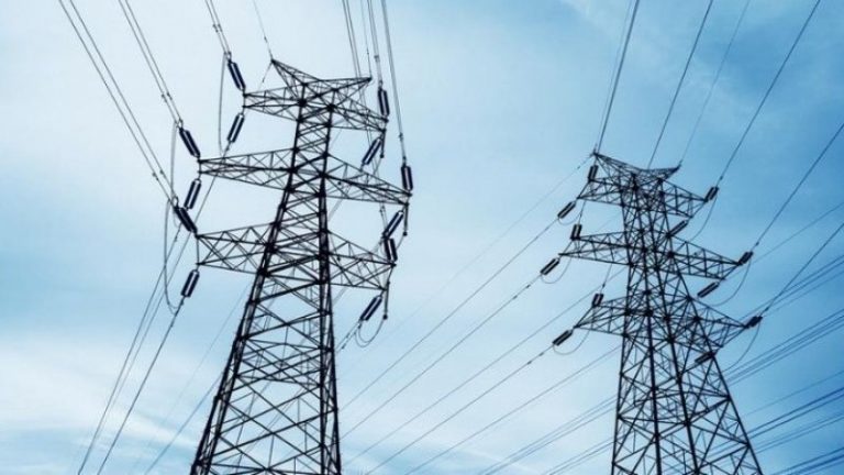 Σε τεντωμένο σκοινί… μονάδες και δίκτυο ηλεκτρισμού