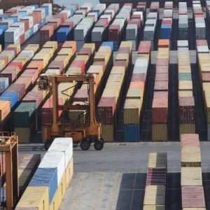 Κίνα: «Βουτιά» των εξαγωγών κατά 7,5%