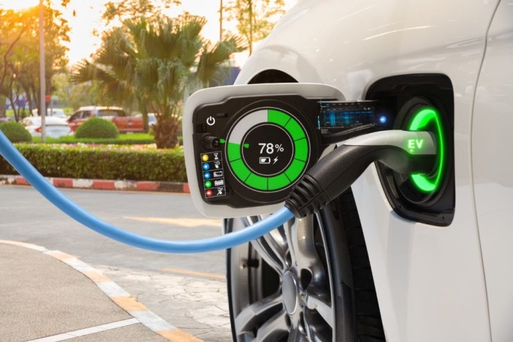 Ηλεκτροκίνηση – 7 στους 10 θα πουλάει μόνο ηλεκτρικά αυτοκίνητα μετά το 2025