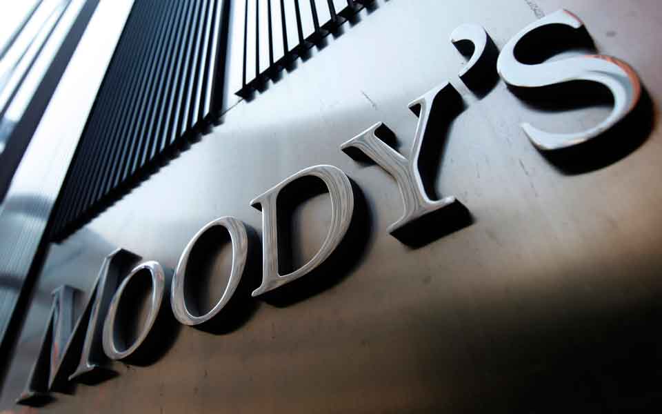 Moody’s: Καταθέσεις, πιστωτική ανάπτυξη και επιτόκια