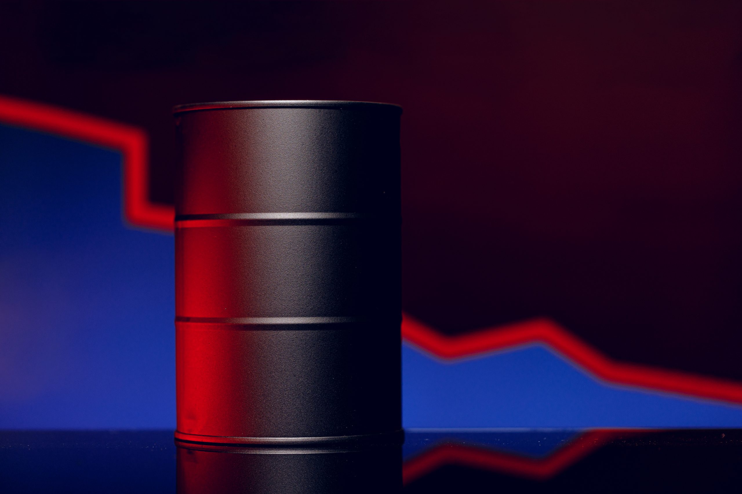 Κάτω από τα 74 δολάρια υποχωρεί το πετρέλαιο
