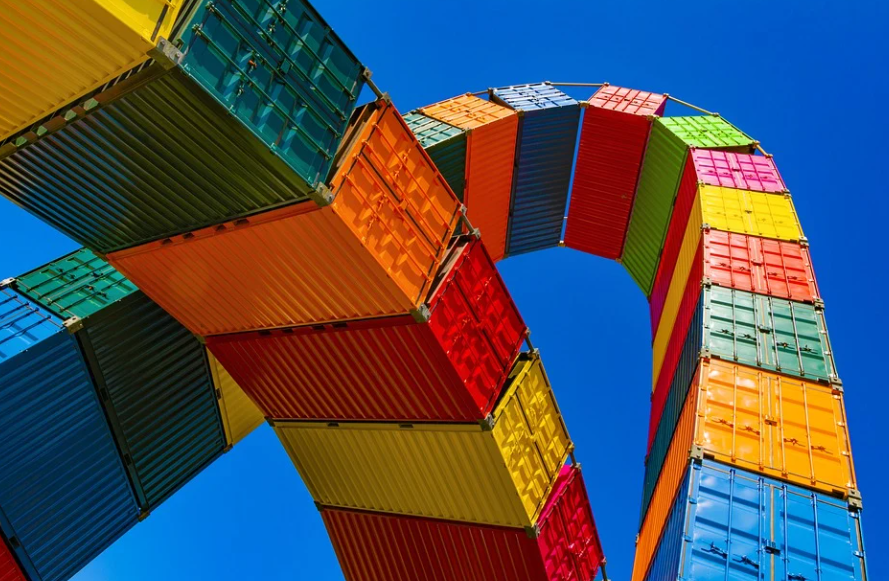 ΠΟΕ – Ρεκόρ με αστερίσκους για το παγκόσμιο εμπόριο – Προκλήσεις και ανησυχίες