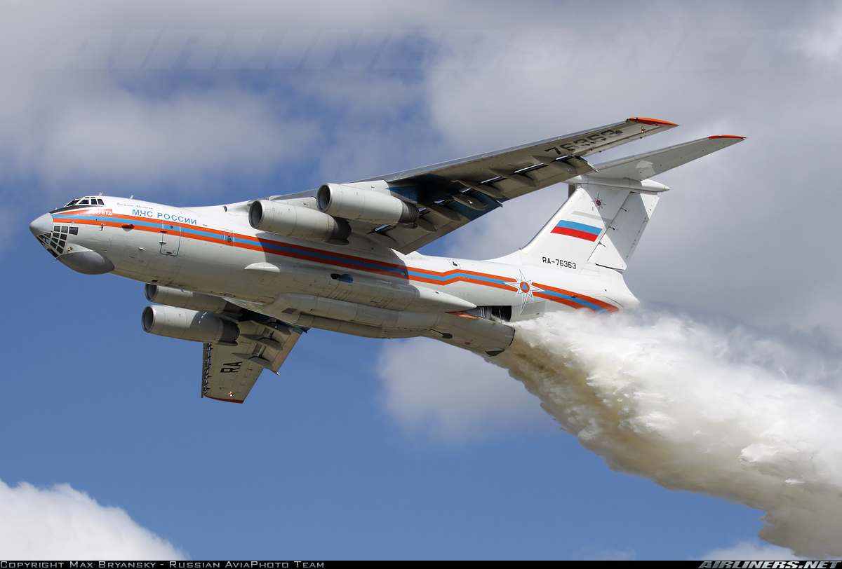 Φωτιές – Ilyushin και Beriev θα ρίχνουν ταυτόχρονα 110 τόνους νερού σε Εύβοια και Πελοπόννησο