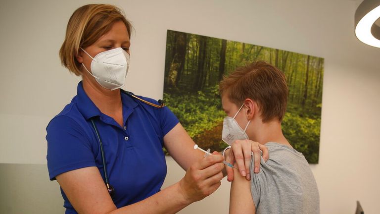 Moderna: Προ των πυλών η αίτηση χρήσης του εμβολίου σε παιδιά κάτω των 6 ετών σε ΗΠΑ και Ευρώπη