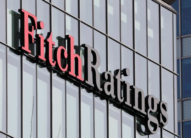 Fitch raises rating for Piraeus Bank, day after upgrade of other 3 Greek systemic banks