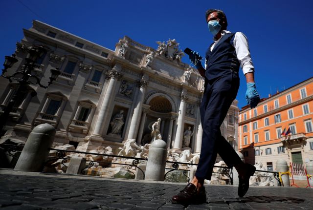 Ιταλία – Πενθήμερη καραντίνα από αύριο για ανεμβολίαστους ταξιδιώτες