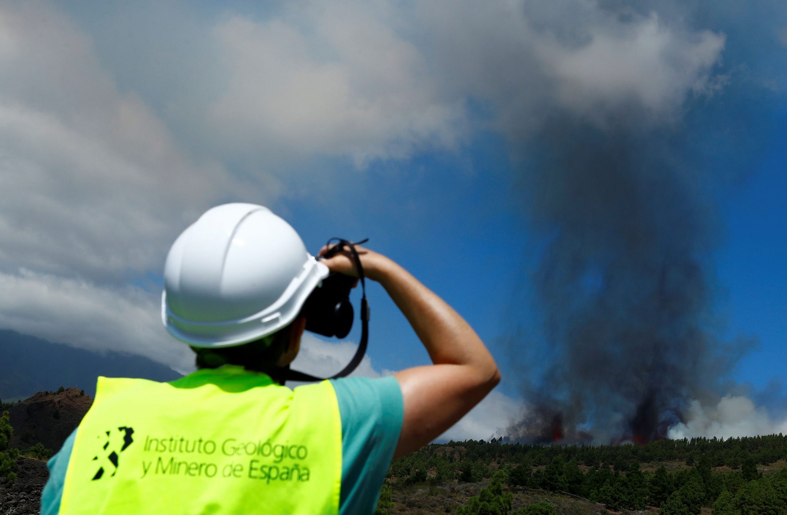 Έκρηξη ηφαιστείου – Εκκένωση δέκα κοινοτήτων στη Λα Πάλμα