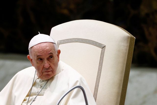 Στην Ελλάδα ο πάπας Φραγκίσκος – Το παρασκήνιο της επίσκεψης