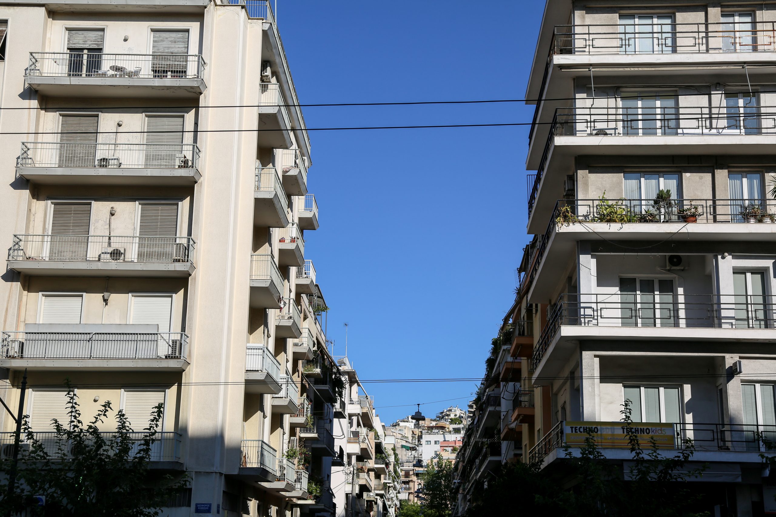 ΕΛΣΤΑΤ – Αύξηση 17,6% στις οικοδομικές άδειες τον Ιούνιο