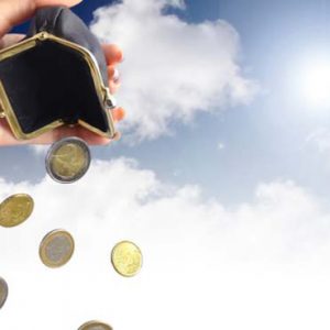 Ακρίβεια: Τα πέντε καθημερινά προϊόντα που «καίνε» τους καταναλωτές
