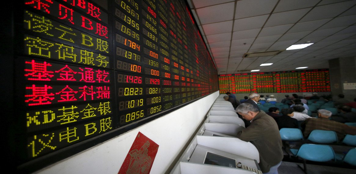 Ταρακούνησαν τις ασιατικές αγορές τα κινεζικά επιτόκια
