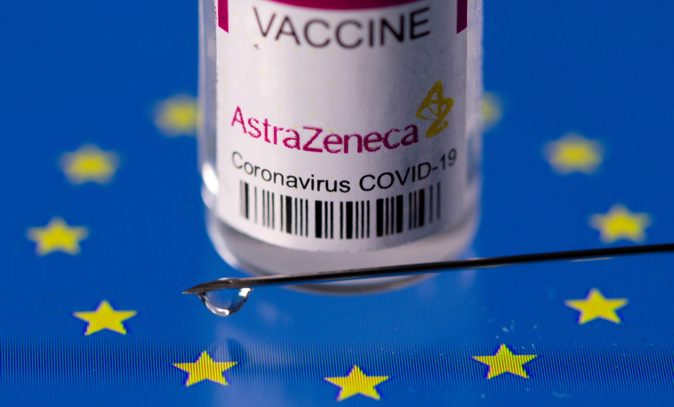 EE και AstraZeneca διευθέτησαν τη δικαστική διαφορά για την προμήθεια εμβολίων