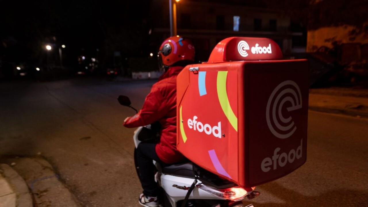 e-Food – Σκληρή κόντρα κυβέρνησης-ΣΥΡΙΖΑ – Τι απαντά το υπουργείο Εργασίας