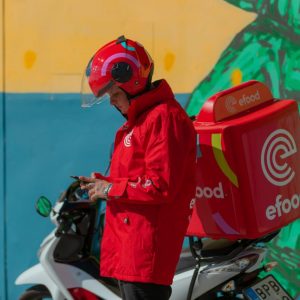 efood: €211 εκατ. πωλήσεις και €35 εκατ. κέρδη – Μερίσματα και επενδύσεις από τη Delivery Hero