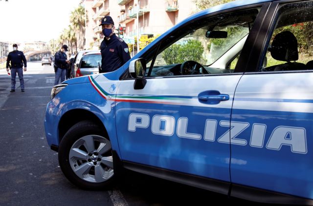 Ιταλία – Έφοδος της αστυνομίας και συλλήψεις αρνητών εμβολίων που ετοίμαζαν βίαιες επιθέσεις