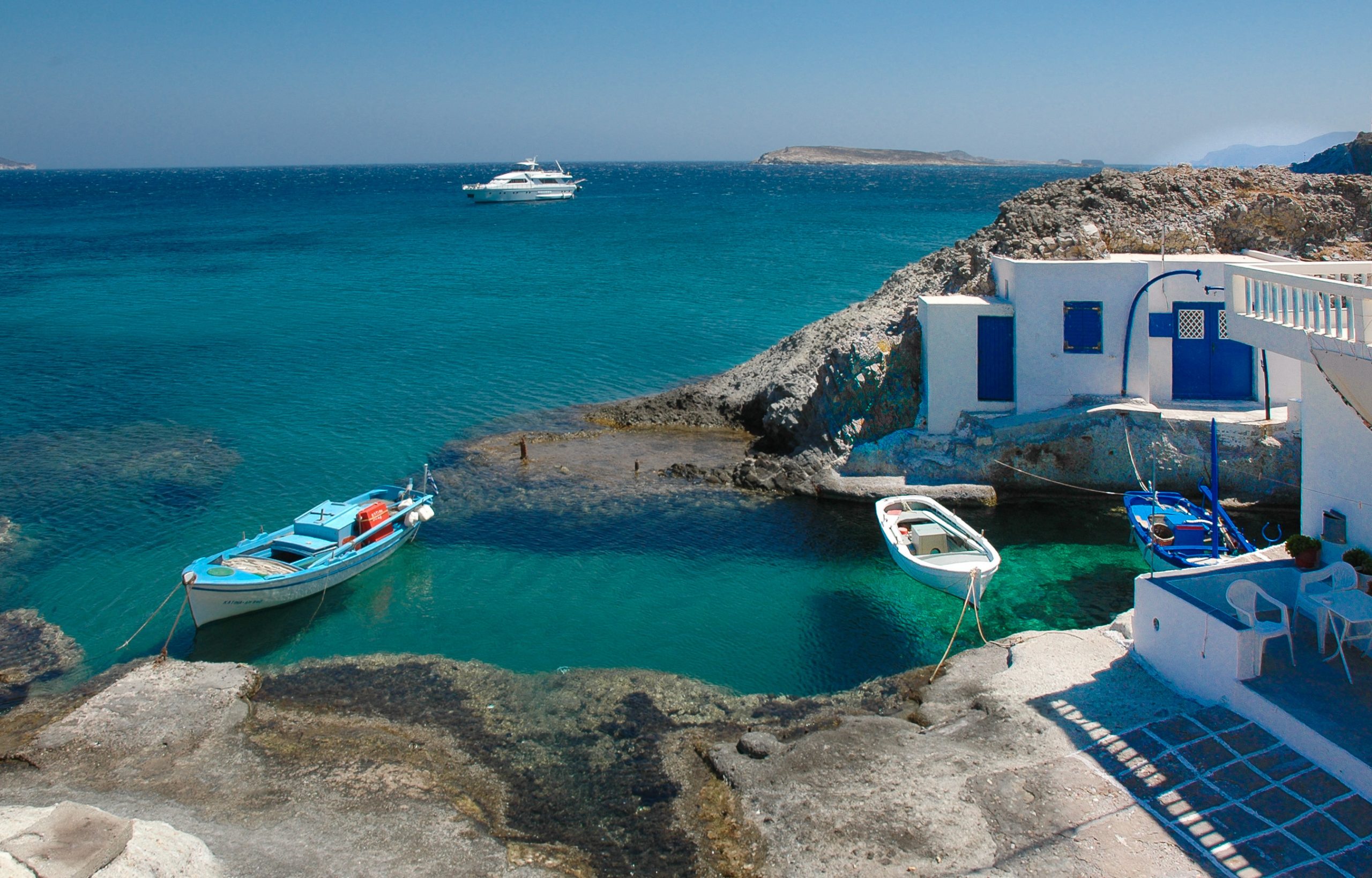 Daily Telegraph – The 10 “paradises” that Greeks want to keep… for themselves