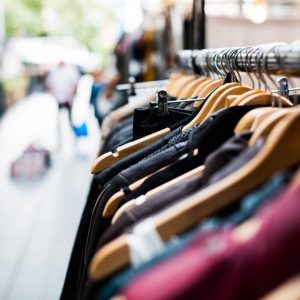 Λιανικό εμπόριο: Μεγάλη «βουτιά» για τις πωλήσεις τον Μάρτιο – Χαμένοι και κερδισμένοι