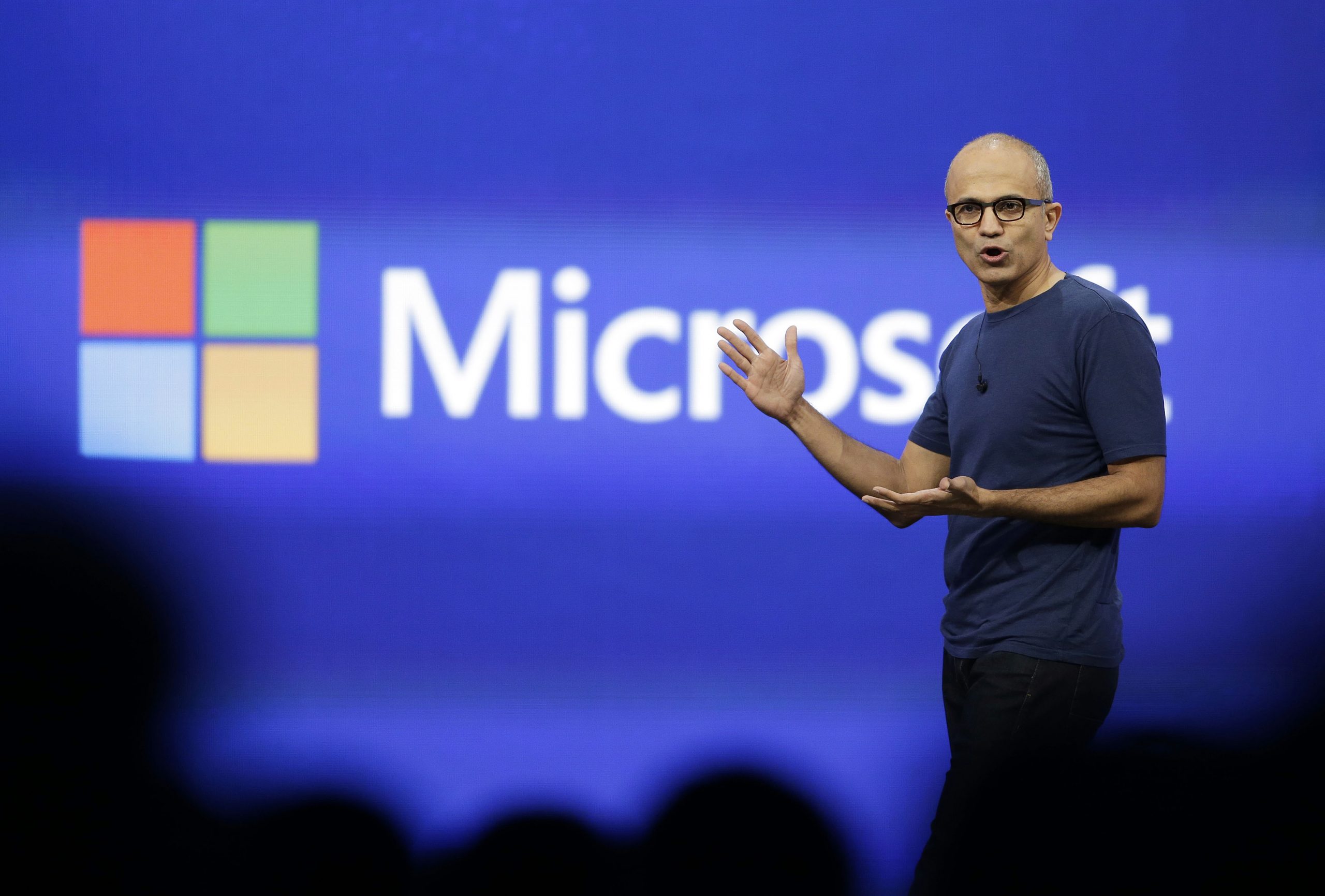 Ναντέλα (Microsoft) – Το «πιο περίεργο πράγμα» το deal Τραμπ για TikTok