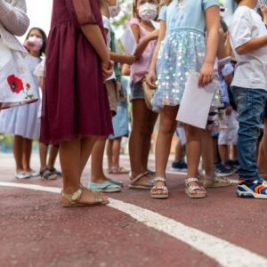 Κλιματική κρίση: Κύματα καύσωνα αναγκάζουν τα σχολεία να κλείσουν