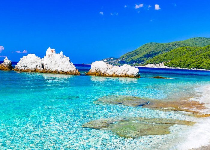 Τουρισμός: Τα 5 ελληνικά νησιά που επιλέγουν οι Ιταλοί για να κάνουν πρόταση γάμου