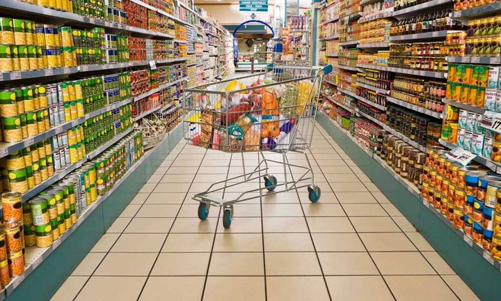 Σούπερ μάρκετ: Γιατί γυρνάνε την πλάτη στις προσφορές οι καταναλωτές