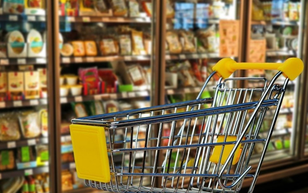 Σούπερ μάρκετ – Πού θα φτάσει ο τζίρος – Τι αλλάζει στις online πωλήσεις