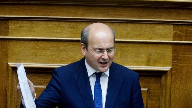 Χατζηδάκης: Η Ελλάδα προχωράει μπροστά και παράγει ανάπτυξη που αφορά όλους τους Έλληνες