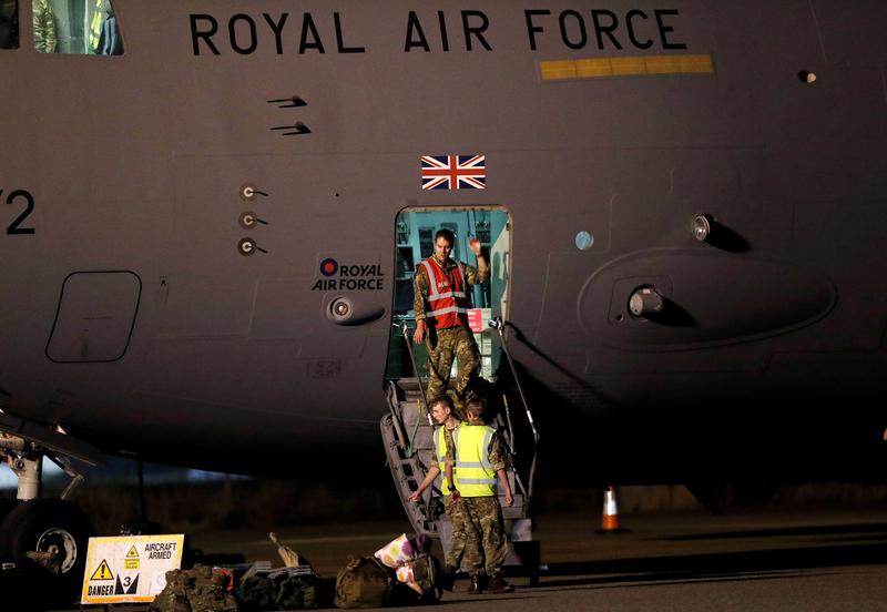 Βρετανία – Ανοιχτό το ενδεχόμενο για στρατιωτικές αποστολές στο Αφγανιστάν χωρίς τις ΗΠΑ