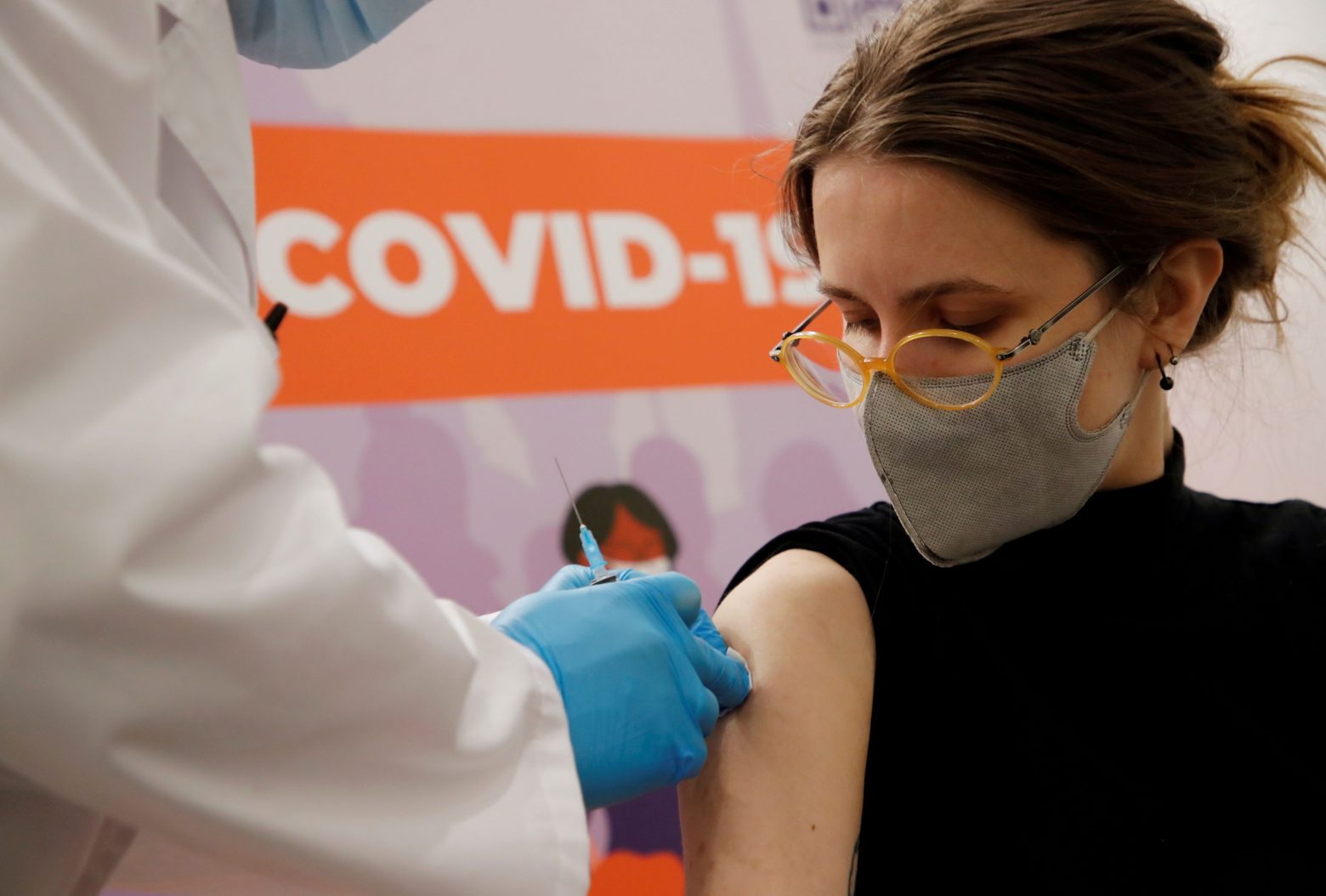 Ισπανία -Το 70% του πληθυσμού της είναι πλήρως εμβολιασμένο