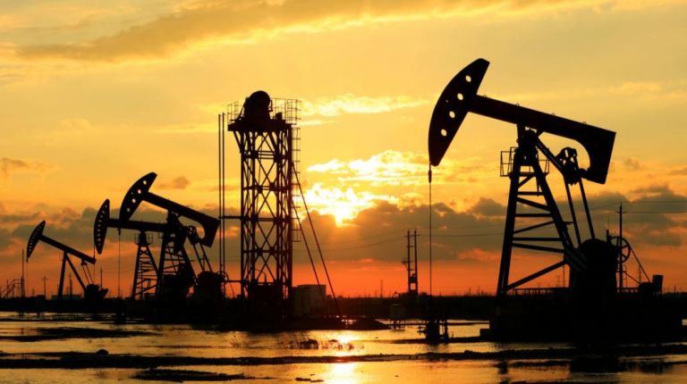 Πετρέλαιο: Πάνω από τα 120 δολάρια το Brent