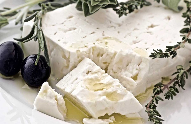 Βάφτισαν βουλγάρικο τυρί φέτα – Στις εισαγγελικές αρχές οι υπεύθυνοι της εταιρείας