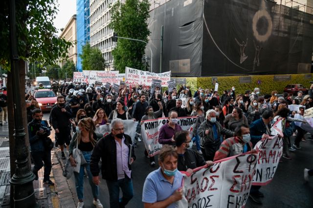 Κεραμέως – Αγωγή στην ΑΔΕΔΥ για την απεργία της Δευτέρας στα σχολεία