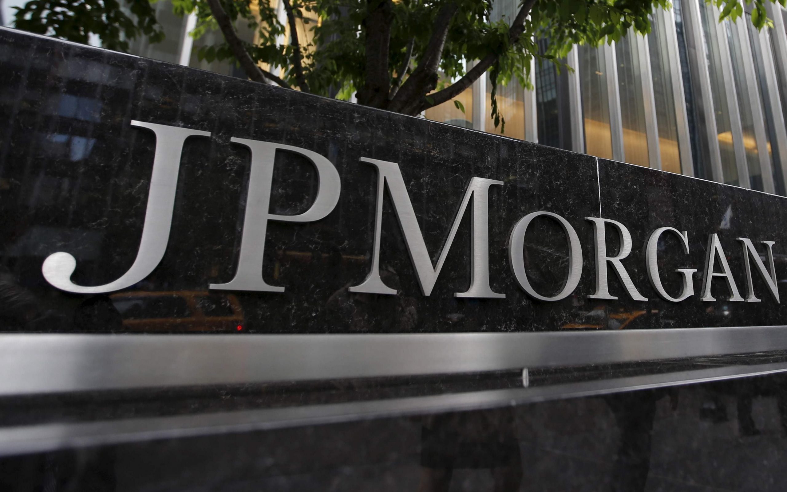 JP‬ Morgan: Πρόβλεψη για άνοδο των ελληνικών τραπεζών