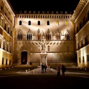 Monte dei Paschi: Κίνηση 40 δισ. δολαρίων για να αγοράσει ανταγωνιστικές τράπεζες