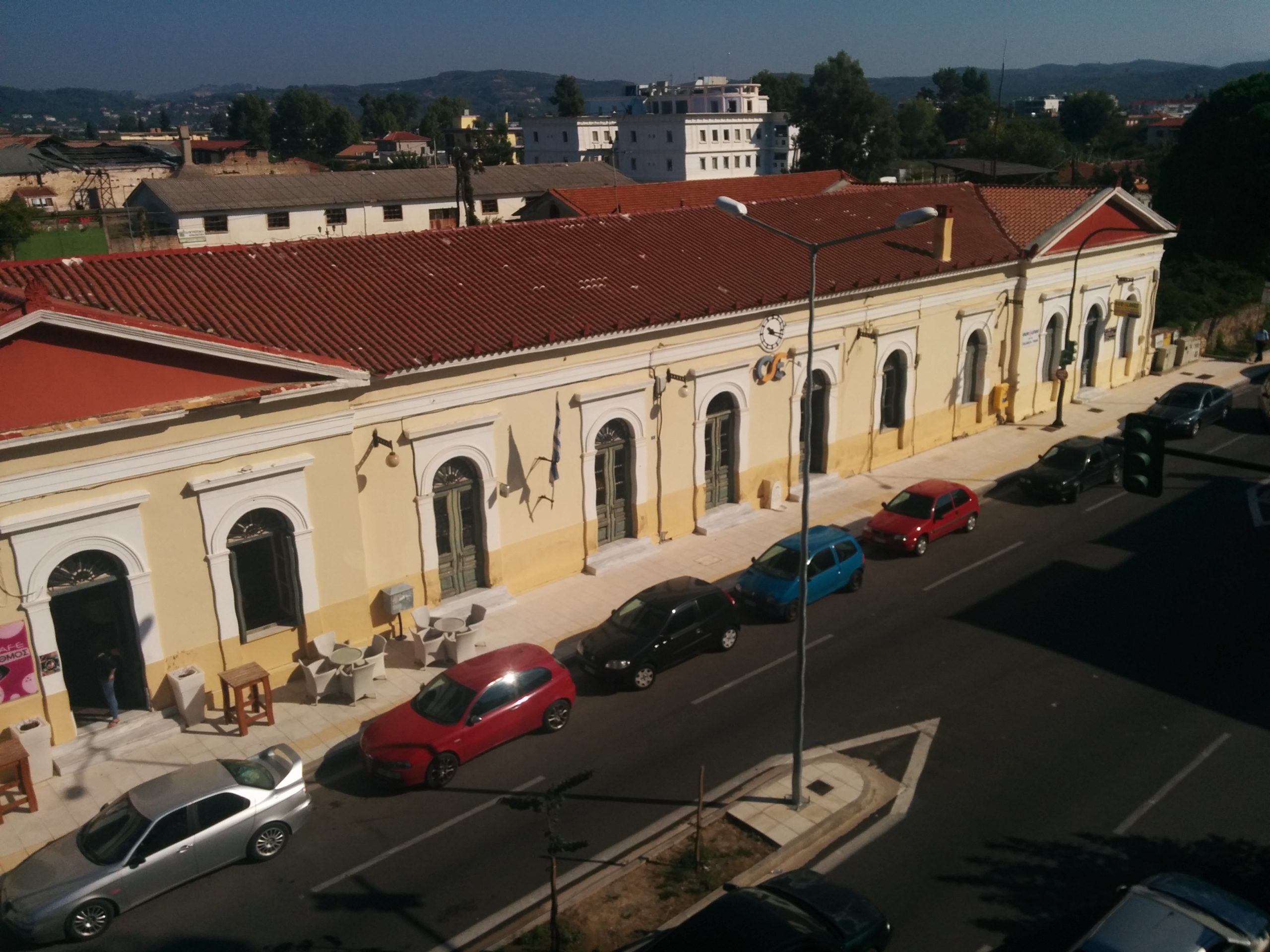 Απειλές για βόμβα στο κέντρο της Αθήνας – Εκκενώνεται ο σταθμός Λαρίσης και δύο ξενοδοχεία