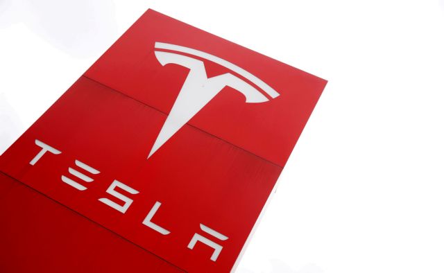 Tesla: Στο μικροσκόπιο των γερμανικών εποπτικών αρχών το σύστημα αυτόνομης οδήγησης