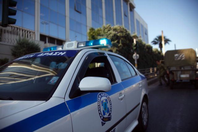 Κρήτη – Νέα γυναικοκτονία – Σκότωσε με μαχαίρι τη σύζυγό του και απειλεί να αυτοκτονήσει