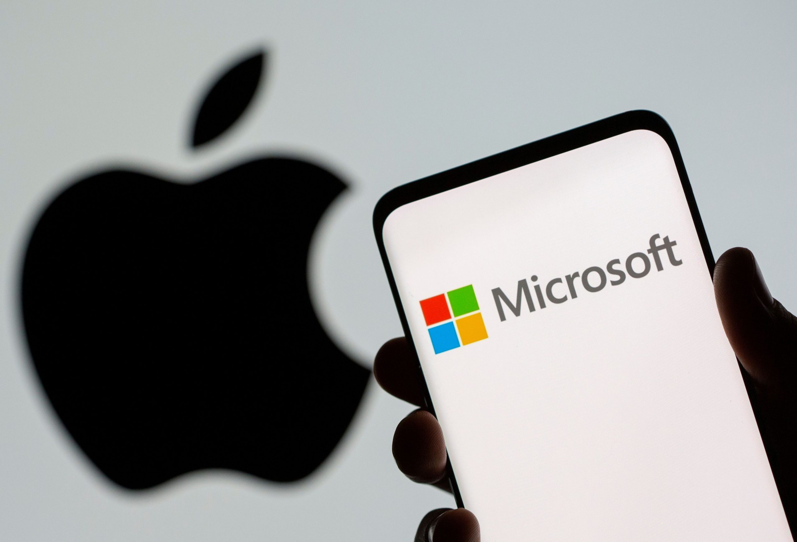 Microsoft – Η πιο πολύτιμη εταιρεία του κόσμου – Ξεπέρασε σε κεφαλαιοποίηση την Apple