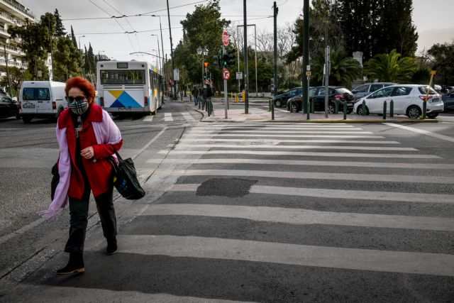 Σαρηγιάννης – Πρόβλεψη για 5000 κρούσματα την ημέρα – Στο στόχαστρο ανεμβολίαστοι χωρίς υποκείμενα