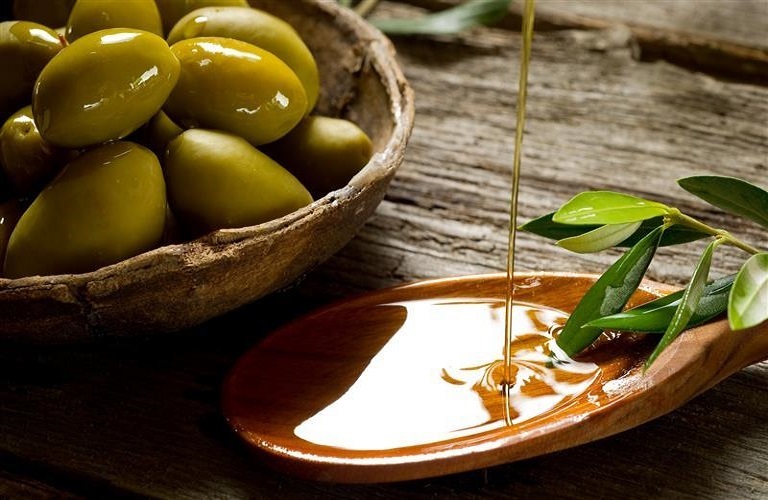 Hellenic Food Authority (EFET): Irregularity Found in 15% of Olive Oils