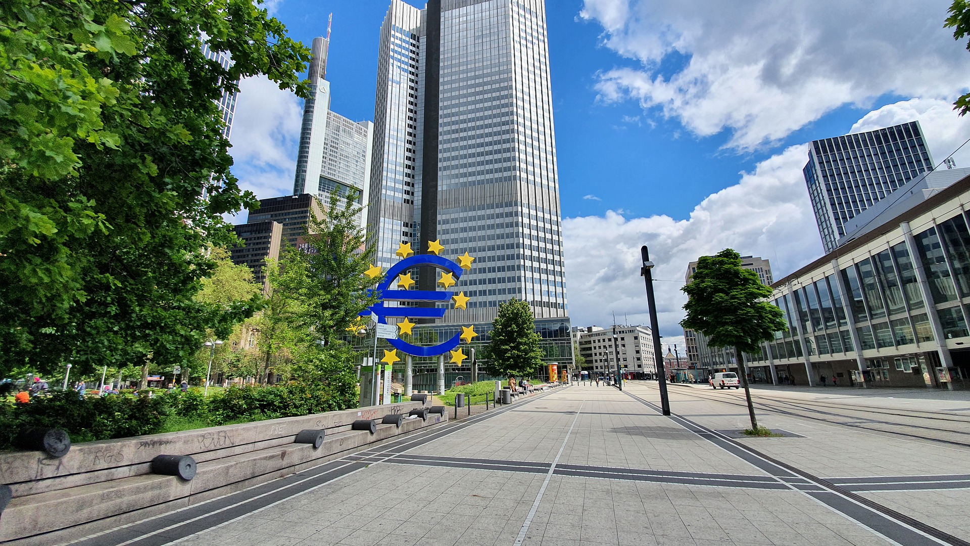 Eurostat – Στο 6,9% το δημόσιο έλλειμμα στην ευρωζώνη στο β’ τρίμηνο 2021