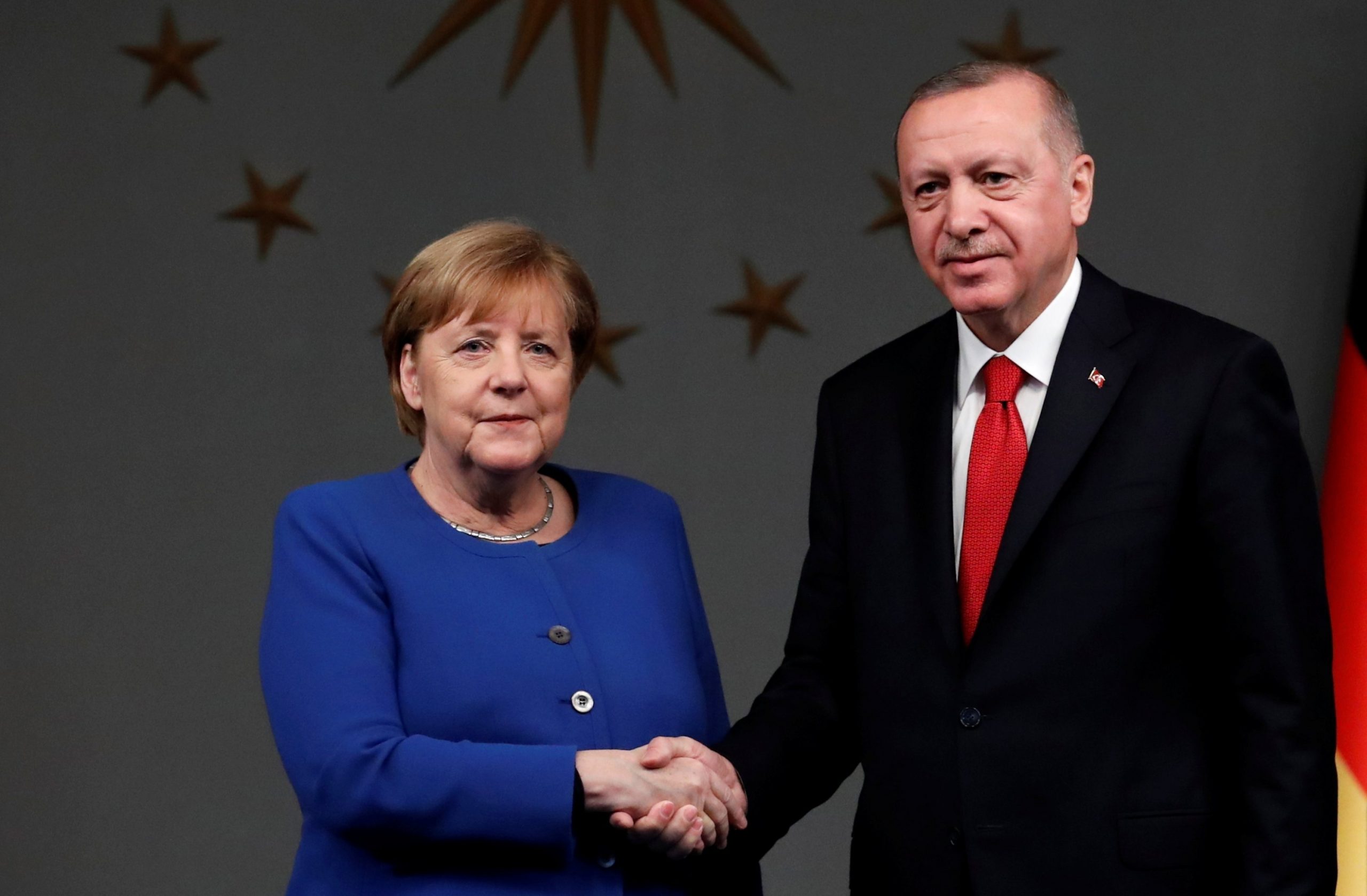 Το «αντίο» της Μέρκελ στον Ερντογάν – Ο αποχαιρετισμός δύο «φίλων»