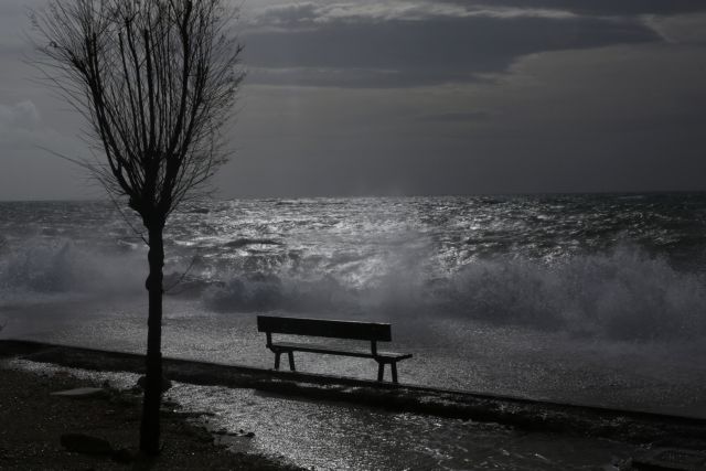 Κακοκαιρία «Μπάλλος» – Χτυπά Ιόνιο και Δυτική Ελλάδα – Ισχυρές καταιγίδες σε όλη τη χώρα