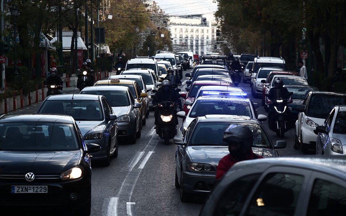 ΕΑΕΕ: Αυξήθηκαν τα ασφαλισμένα οχήματα το 2023