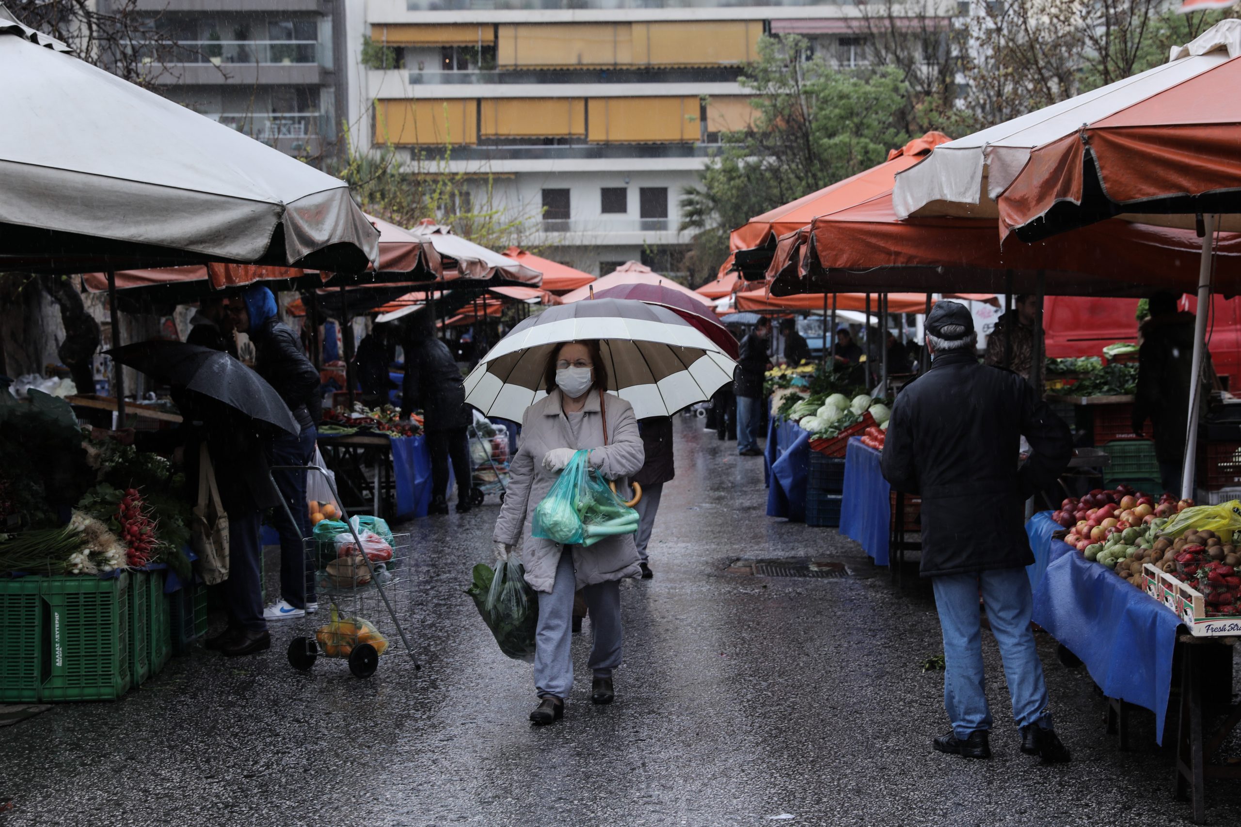 Λαϊκές αγορές – Διχασμός στον κλάδο για το νομοσχέδιο – Οι υπέρμαχοι και οι επικριτές