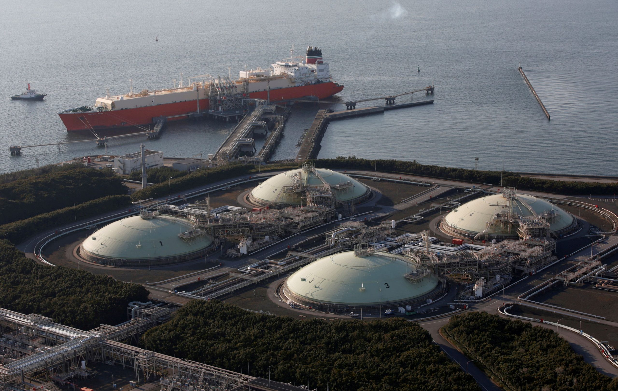 Γερμανία: Άρον-άρον ξαναβγάζει από το συρτάρι το σχέδιο για τέρμιναλ LNG