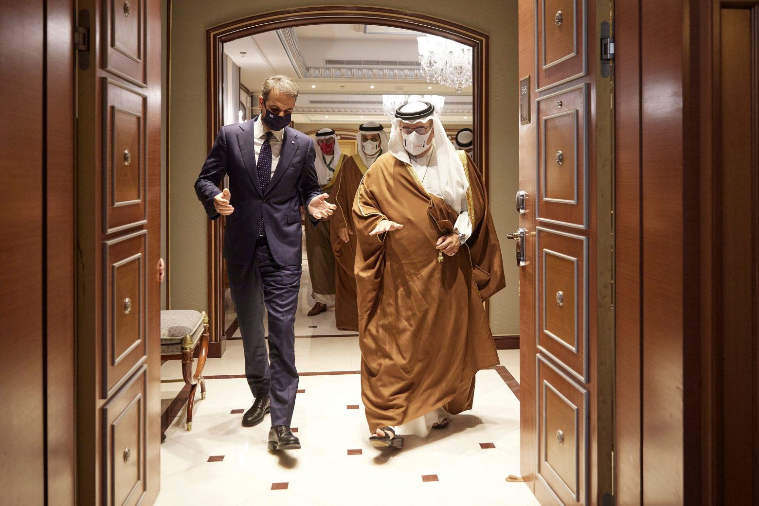 Μητσοτάκης – Επενδύσεις και τουρισμός στο επίκεντρο της συνάντησης με τον πρωθυπουργό του Μπαχρέιν