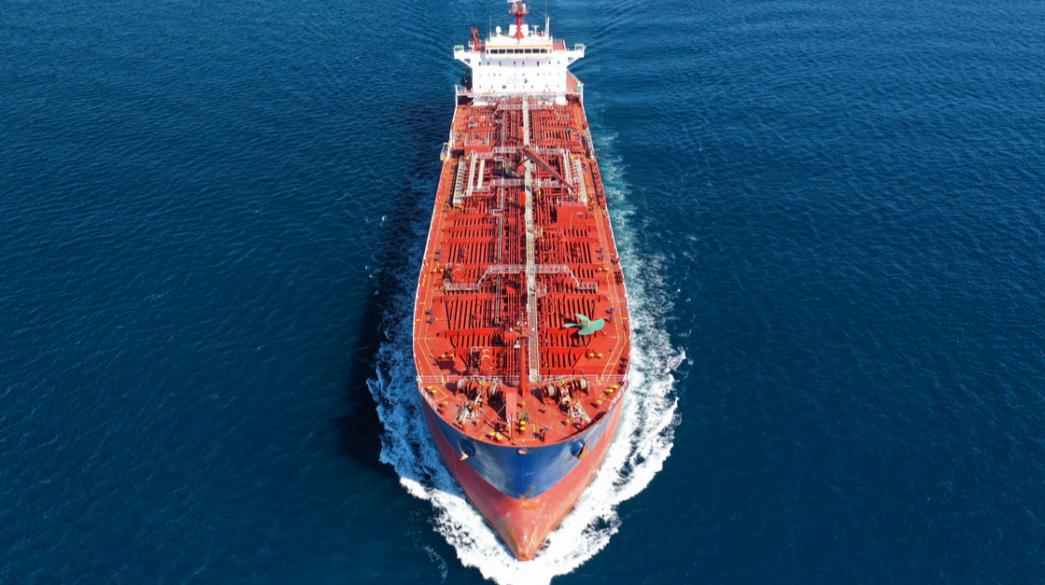 Έκθεση ΕΕ – Στα 89,7 δισ. ευρώ το κόστος προσαρμογής στα εναλλακτικά καύσιμα για τους διαχειριστές πλοίων
