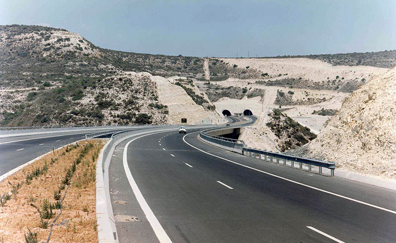 The Patras – Pyrgos highway section is part of an operational program